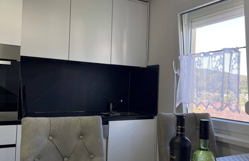 Tuttlingen Apartamento | Mergim Nebihi