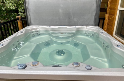 Parkland Beach Cabaña | Meridian Beach Cottage - Private Dock and Hot Tub