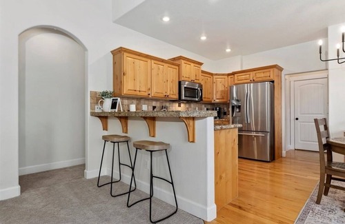Meridian Casa | Meridian Patio Home with Games, Seasonal Pool, Close to EVERYTHING! Pet friendly