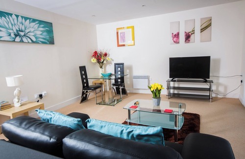 Castle Apartamento | Meridian Tower Apartment