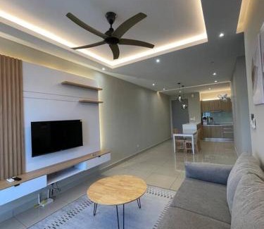 Masai Apartamento | Meridin Bayvue - 3BR - 6 Pax - Near MMHE