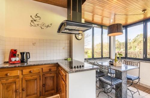 Merksplas Casa | Merksplas Villa with Terrace