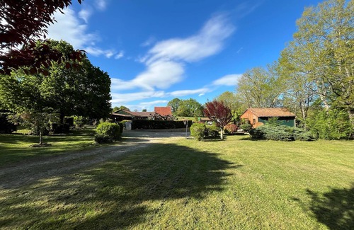 Saint-Avit-Senieur Chalet De Esquí | Merle, casa rural en el Hameau des Laurières