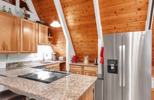 Bellaire Chalet De Esquí | Merlin Hütte... a MAGICAL a-frame at Schuss Mountain/Shanty Creek Resort