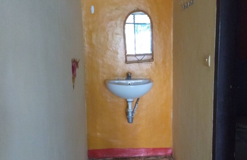 Ambarita Casa | Merlyn Guest House