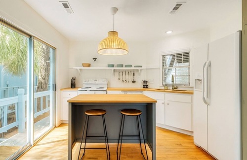 Ocean Ridge Cabaña | Mermaid Cottage - Edisto Beach, SC