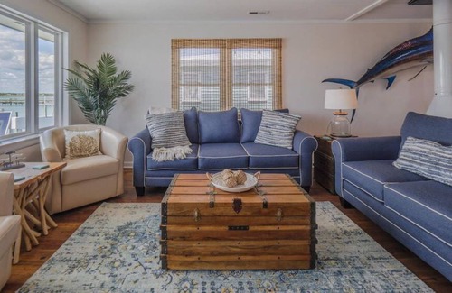 Topsail Beach Casa | Mermaid Cottage: 3 dormitorios / 1 casa BA en Topsail Beach, capacidad para 6