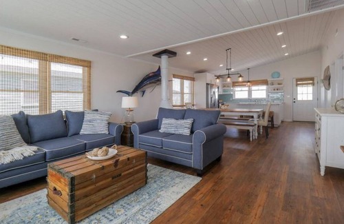 Topsail Beach Casa | Mermaid Cottage: 3 dormitorios / 1 casa BA en Topsail Beach, capacidad para 6