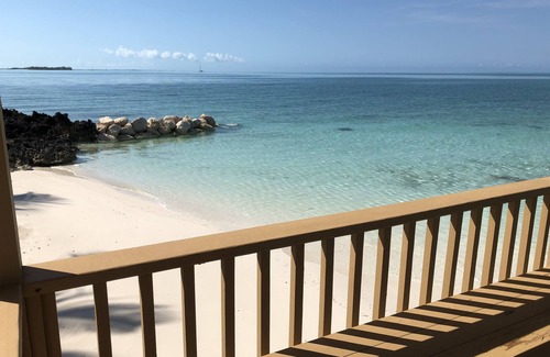 Spanish Wells Cabaña | "Sittin 'On The Dock Of The Bay" CARRO DE GOLF INCLUIDO