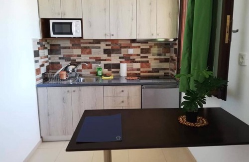 Pineios Apartamento | Apartamento Merovili 2' cerca del mar con jardín y Wi-Fi