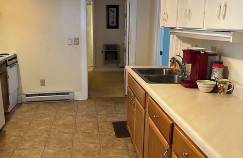 Whiteville Otro | Merri Mac Farmhouse Spacious 4-bedroom house with WiFi, AC , 2 car garage