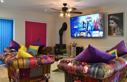 Street Casa | Merriman Lodge