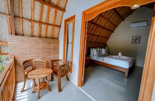 Penida Island Casa | Mertha Sari Resto & Bungalow