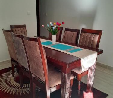 Meru Apartamento | Meru Heights Luxury Apartments