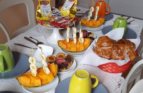 Monti Cama Y Desayuno | Merulana Suite 2