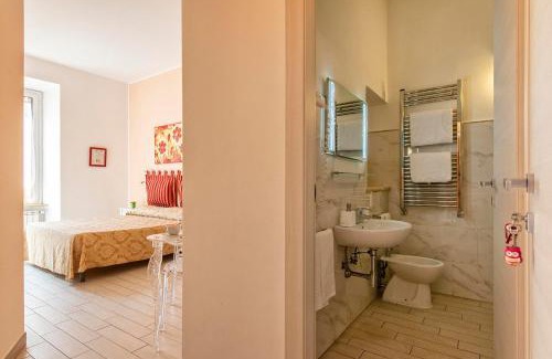 Monti Cama Y Desayuno | Merulana Suite 2