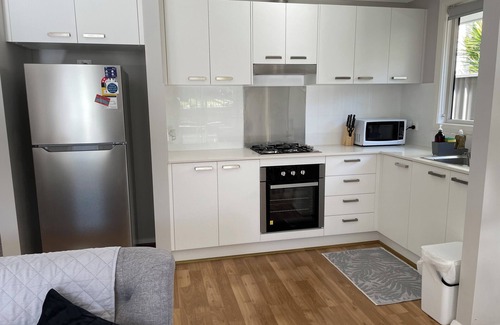 Penshurst Casa | Mery's Place. Beautiful 2 bedroom Cottage 3min walk 2 Mortdale train station