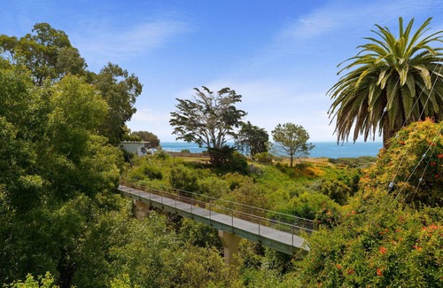 West Mesa Casa | Mesa Gem: Charming Coastal Stay
