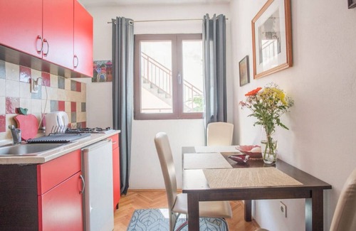Lepetane Apartamento | Mesmerizing Studio Flat near Kotor Bay in Tivat