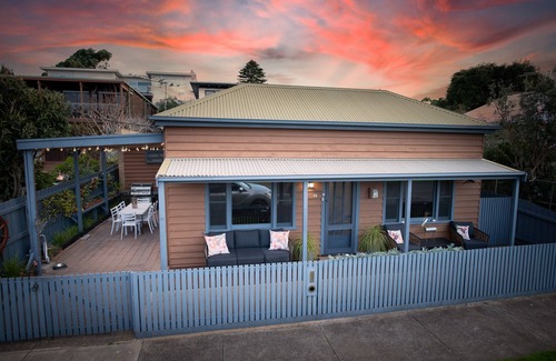 Queenscliff Cabaña | Message to enquiry how you can have a few nights stay for FREE !