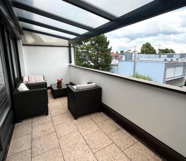 Munchen District Casa | MesseWohnenAschheim Business Zimmer und Apartment mit Balkon bei Messe München