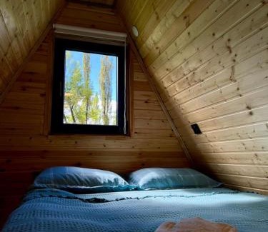 Bagvdanari Chalet De Esquí | Mestia Sunrise Cottage, 1BR Mountain Stay Svaneti