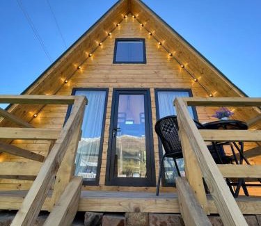Bagvdanari Chalet De Esquí | Mestia Sunrise Cottage - 1BR Cosy Stay in Svaneti