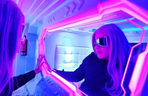 Asoke Hostal | Met A Space Pod @Phrom Phong