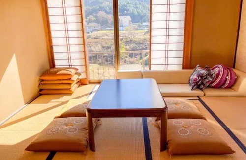 Fujiyoshida Casa | MeTeL ] You can see the magnificent Fuji from the window. Renovated first-class rental accommodations