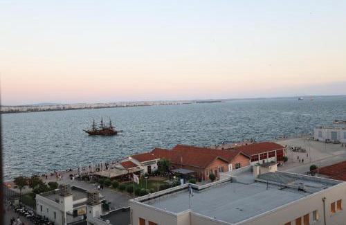 Ladadika Apartamento | MeTHEA