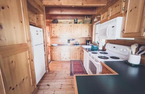 Camp Sherman Casa | Metolius Cabin 2