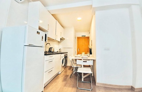 Ciudad Jardin Apartamento | Metro Avenida de América 07