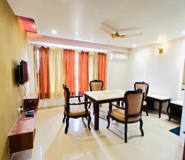 Nathdwara Hotel | METRO HOTEL Nathdwara , 500mtr 10min walking from shreenathji temple 966o9o1oo6