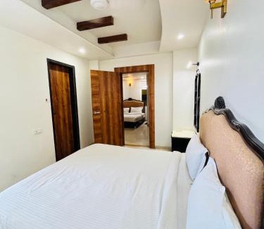 Nathdwara Hotel | METRO HOTEL Nathdwara , 500mtr 10min walking from shreenathji temple 966o9o1oo6