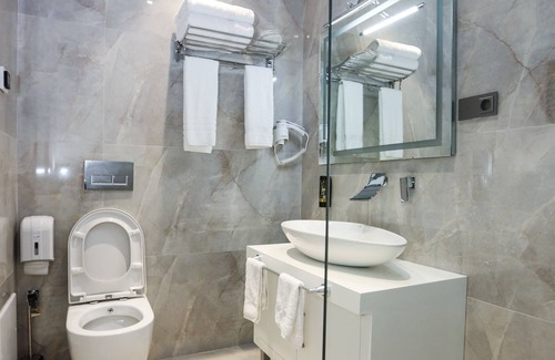 Blloku Hotel | Metro Hotel Tirana
