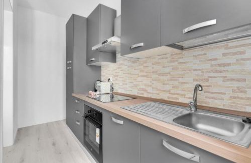 Barona Apartamento | Metro M2 Famagosta-Appartamento x5-self check-in