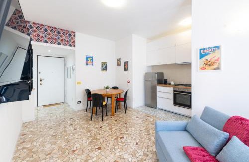 Dergano Apartamento | Metro M3 - 10 min Duomo - Cozy Apt W Balcony and AC
