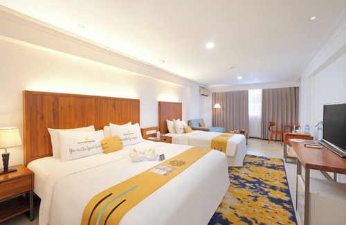 Semarang Hotel | Metro Park View Hotel Kota Lama Semarang