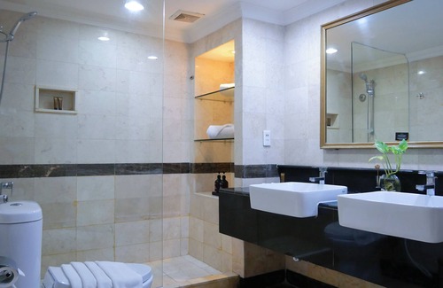Semarang Hotel | Metro Park View Hotel Kota Lama Semarang