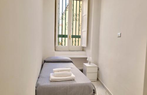 Vasto Apartamento | Metro, Railway Station - B&D House