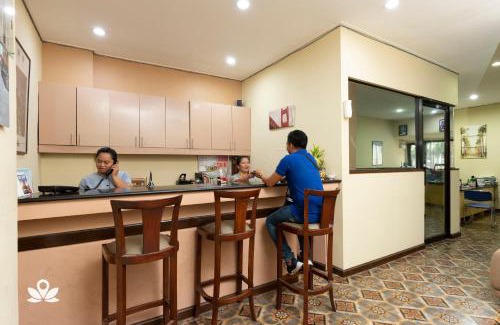 Vigan Hotel | Metro Vigan Inn near Plaza Salcedo Ilocos Sur