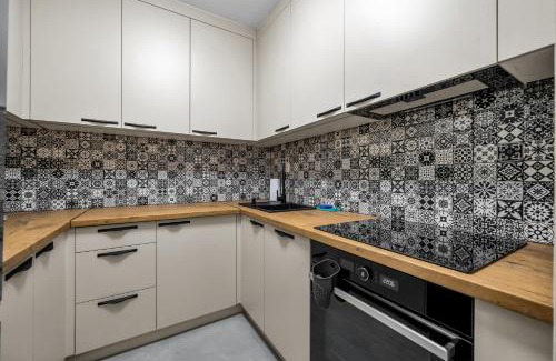 Bielany Apartamento | Metro Wawrzyszew Comfort Apartment