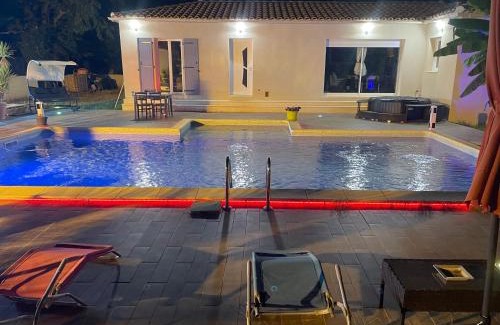 Venejan Casa | Meublé de tourisme MARTINET