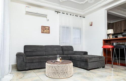 Yaounde Apartamento | Meublé Hohaaa à Bastos - Anicet NEMANI