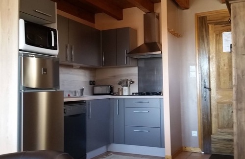Gap Apartamento | Meublé N°5 - Le Grenier-Apartamento-Baño con bañera-Vista al Jardín