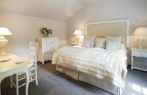 Helston Casa | Mews Cottage