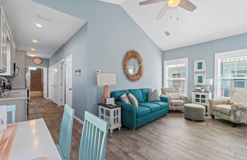 Mexico Beach Business Center Cabaña | Mexico Beach | Cottage, Pool & Pet Friendly