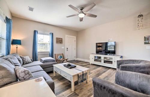 Mexico Beach Casa | Mexico Beach Getaway with Patio - Steps to Beach!