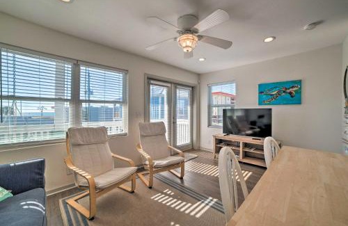 Mexico Beach Casa | Mexico Beach Home with Balcony - Steps to Beach