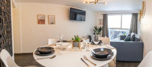 Zona Rosa de la Ciudad de México Apartamento | Mexico City Best Location Master Suite with Air Conditioner